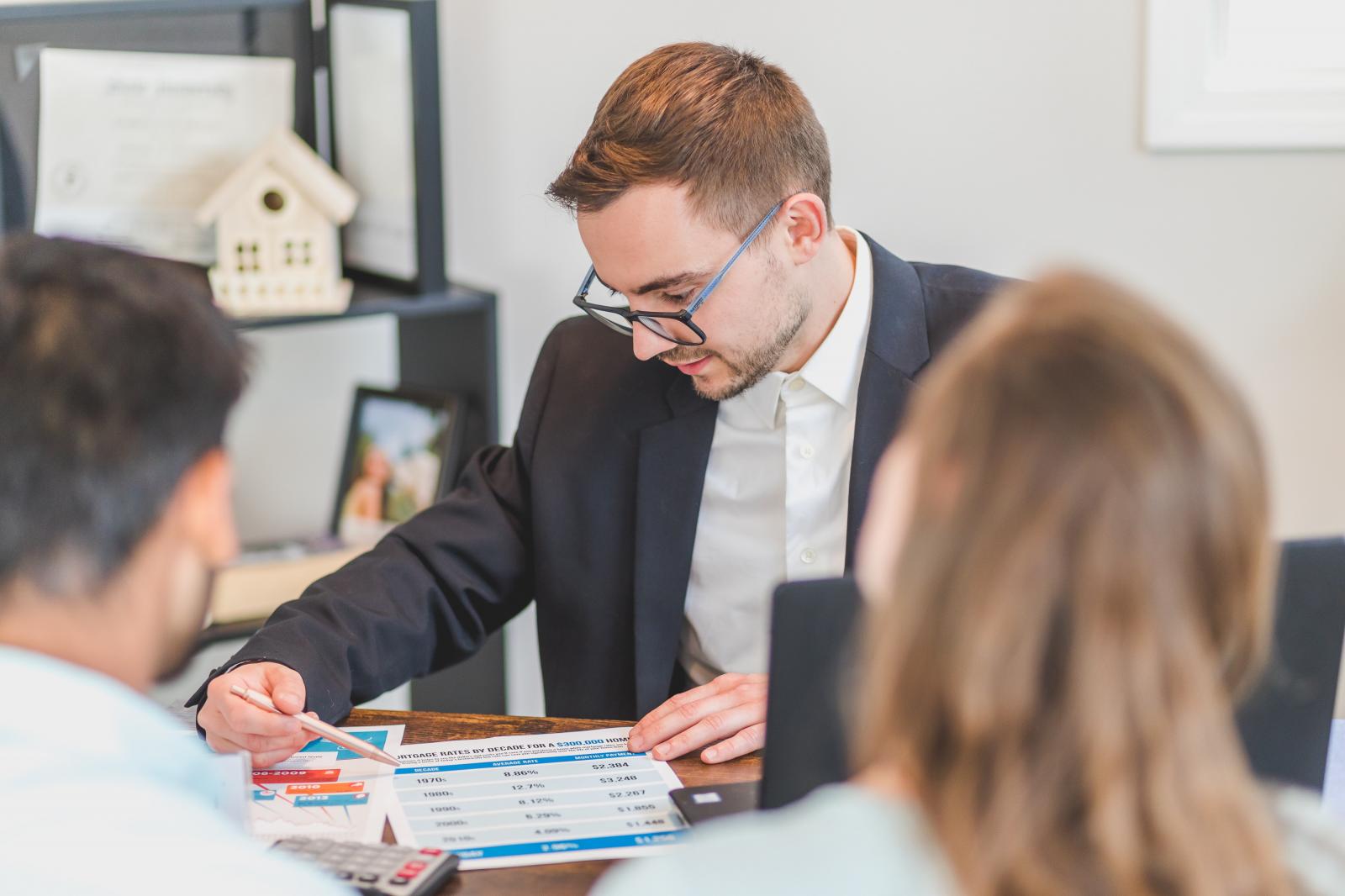 COMO COBRAR OS CLIENTES INADIMPLENTES?